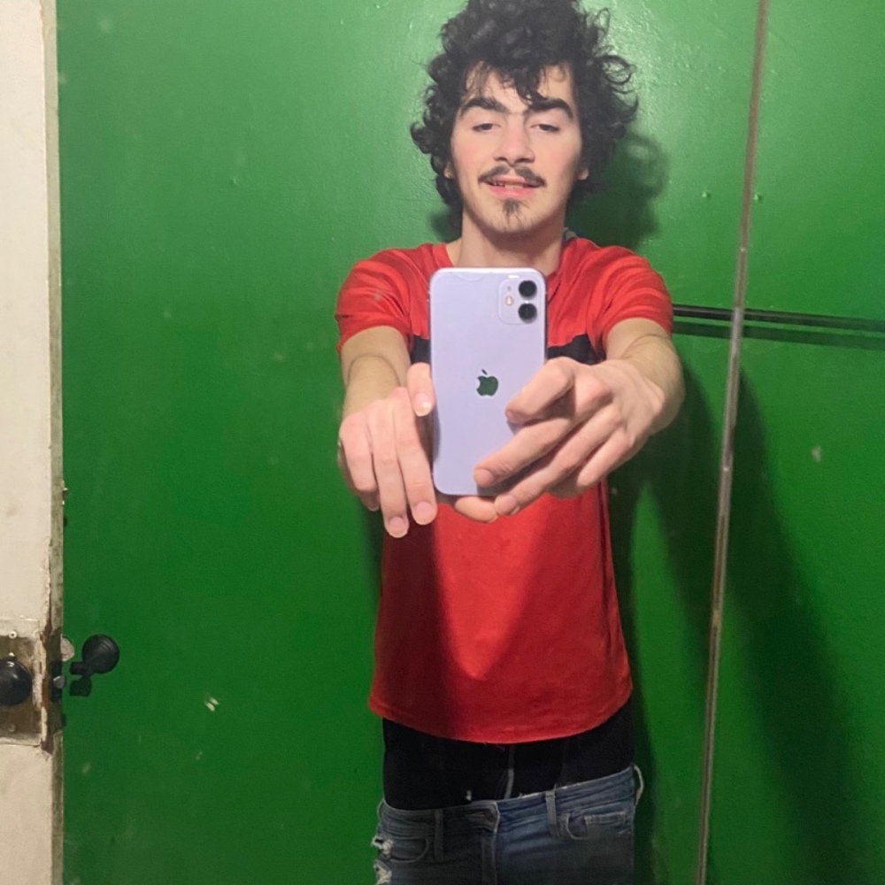 Meet your Posher, Dlyan